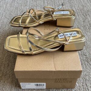 Steve Madden Appealing Gold Women's Sandals, New with Box
